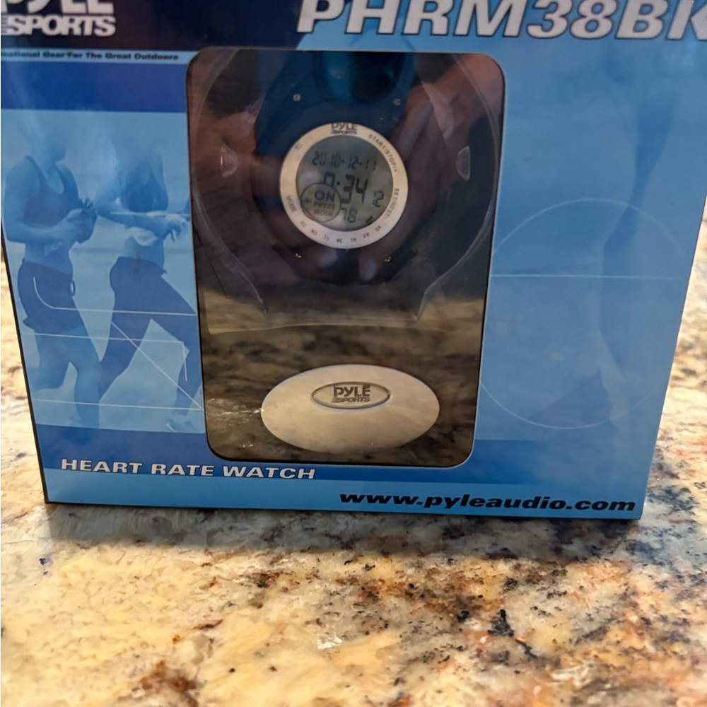 NIB Pyle Heart Rate Monitor Watch in Black